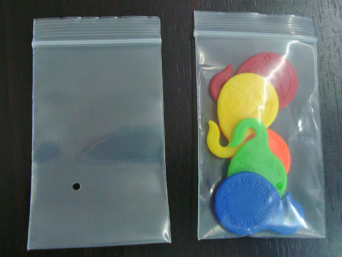 PE骨口袋与PE平口袋有何区别？